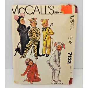 McCalls Sewing Pattern 7132 Kids Animal Costumes Sz 2 HALLOWEEN Cut Complete VTG